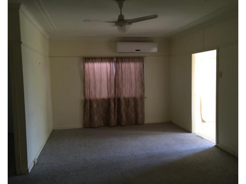 184 High Street, Berserker QLD 4701