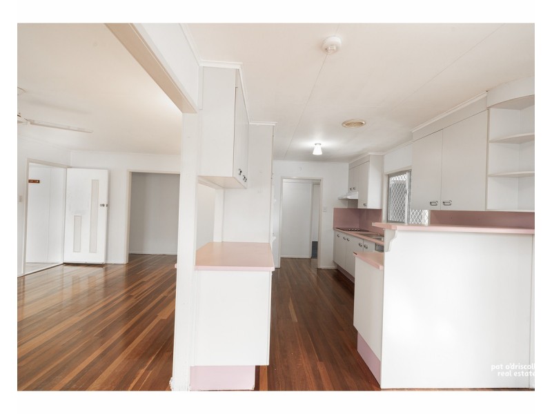 8 Kerr Street, Park Avenue QLD 4701