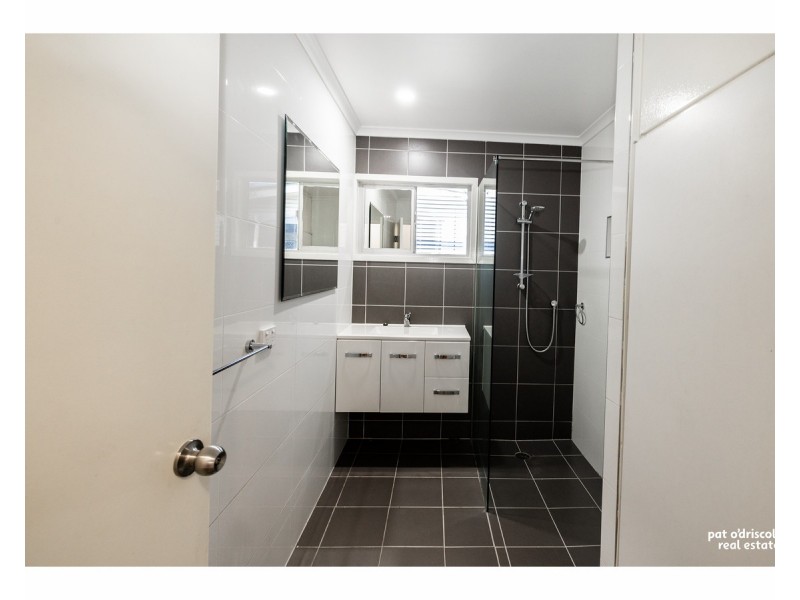 8 Kerr Street, Park Avenue QLD 4701