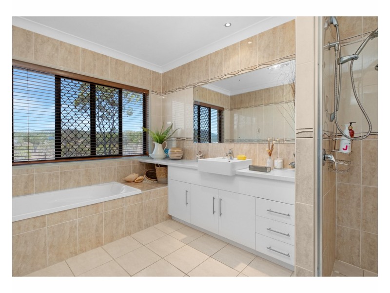 58 Sneddon Road, Limestone Creek QLD 4701