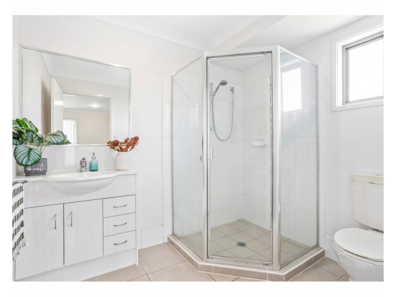 1 Irwin Street, Gracemere QLD 4702