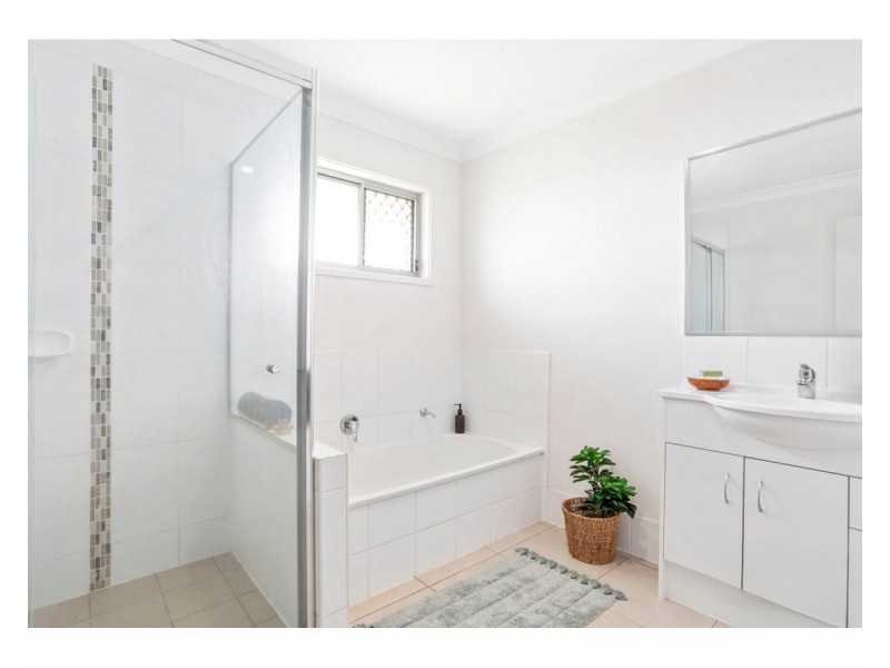 1 Irwin Street, Gracemere QLD 4702