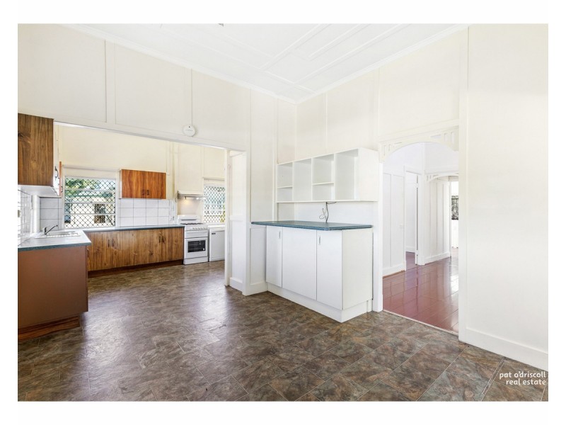 1A Welch Street, Park Avenue QLD 4701