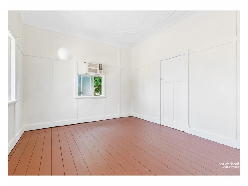 1A Welch Street, Park Avenue QLD 4701