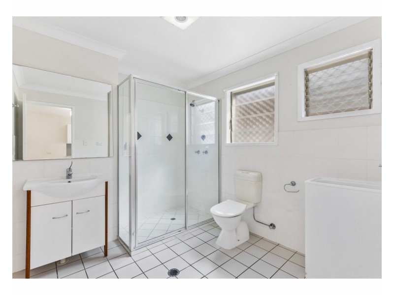 1/8 Corberry Street, The Range QLD 4700