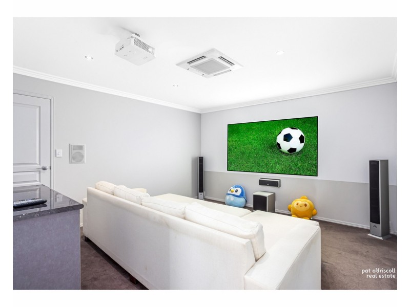 11 Greenwood Close, Frenchville QLD 4701