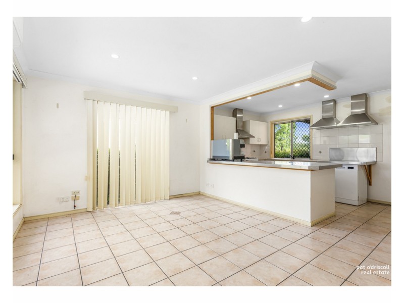 27 Blackall Street, The Range QLD 4700