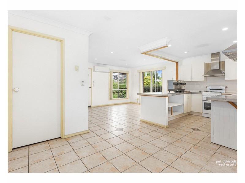 27 Blackall Street, The Range QLD 4700
