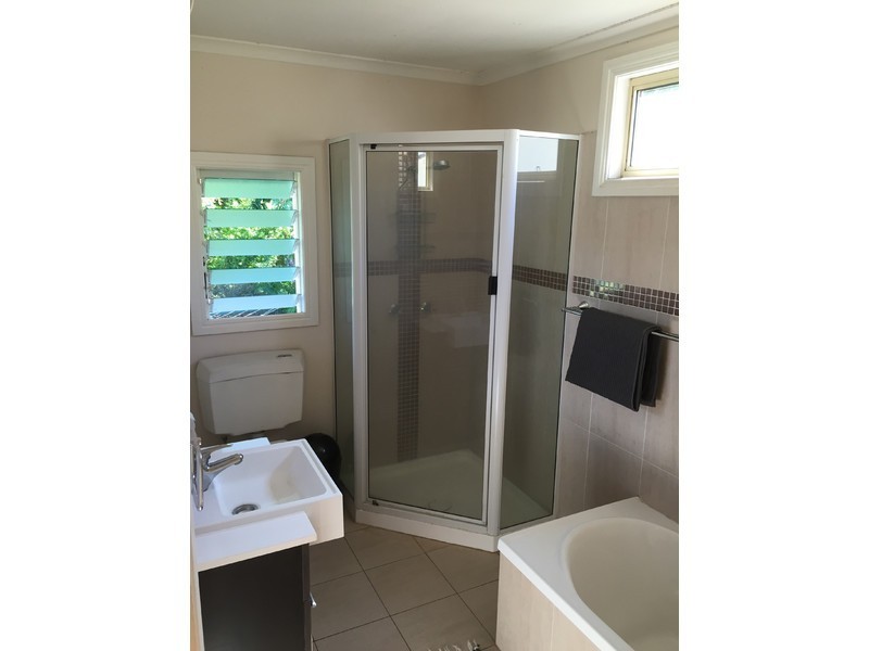 23 Woodville Street, Wandal QLD 4700