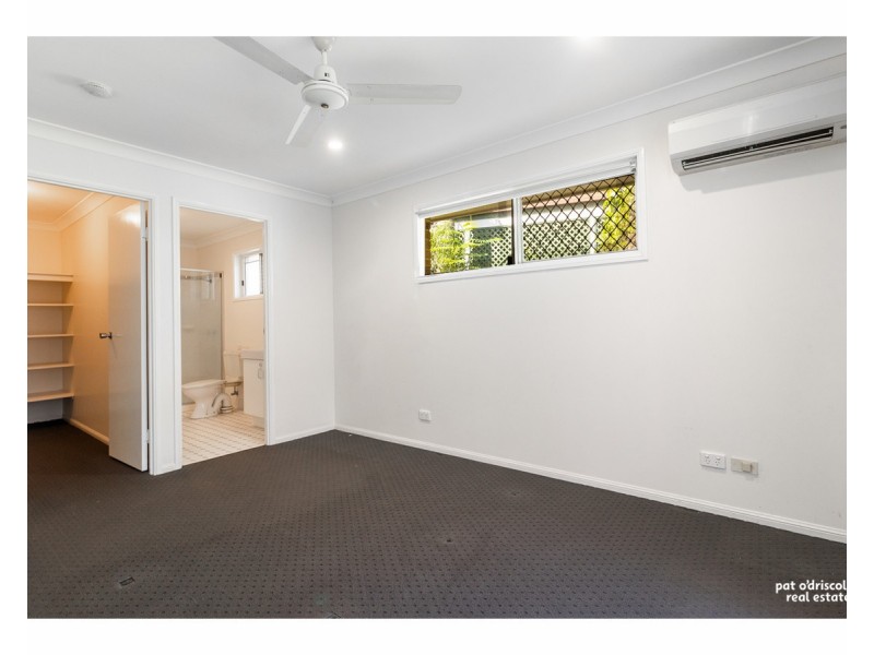 13 Stenlake Avenue, Kawana QLD 4701
