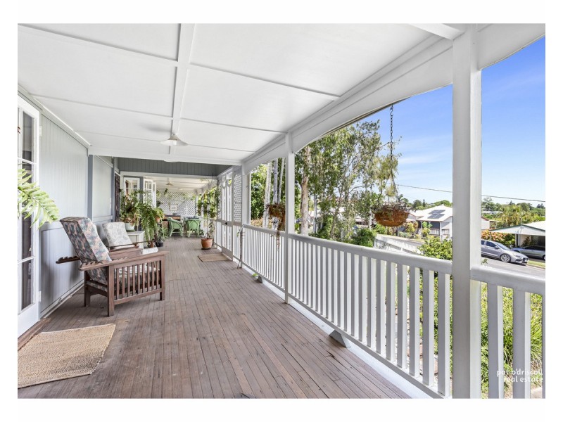 12 Bowen Terrace, The Range QLD 4700