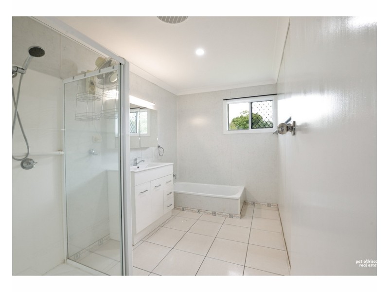 327 Warnock Street, Koongal QLD 4701