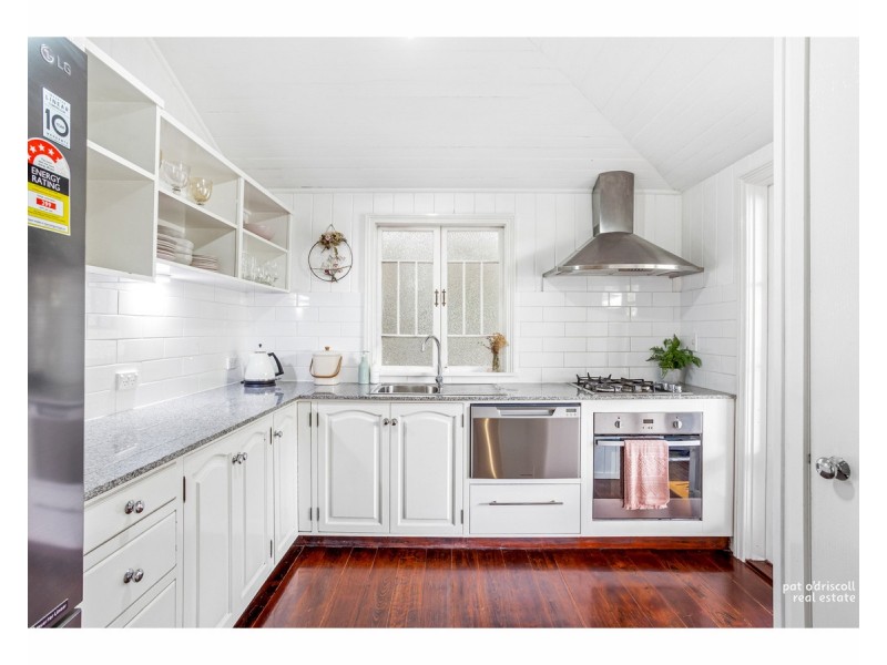 17 Jessie Street, The Range QLD 4700