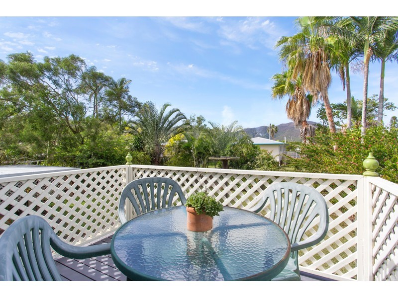 293 Blanchfield Street, Koongal QLD 4701