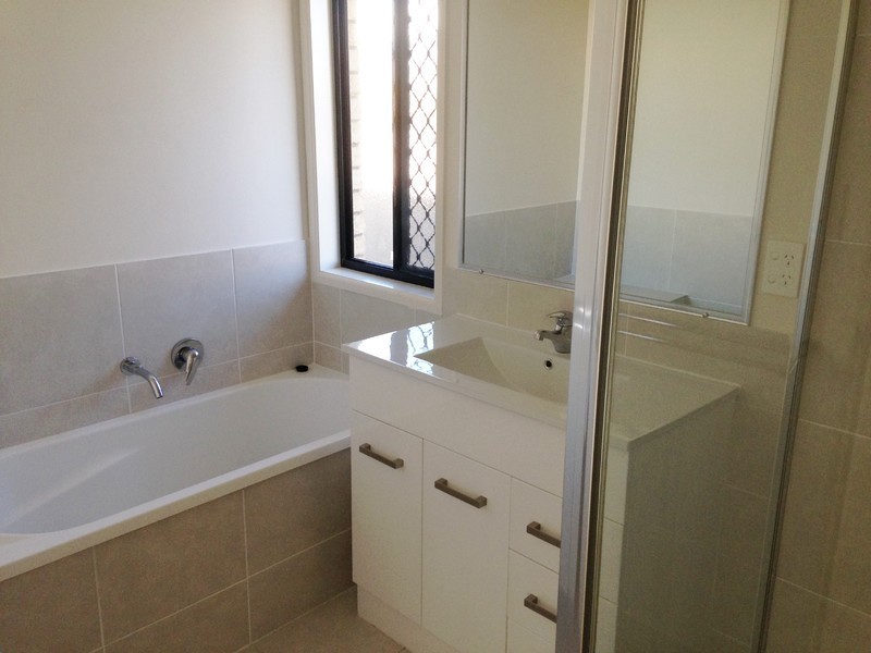 12 Bell Trees Place, Gracemere QLD 4702