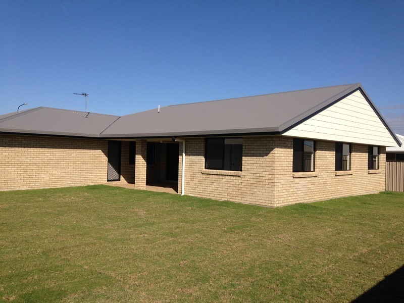 12 Bell Trees Place, Gracemere QLD 4702