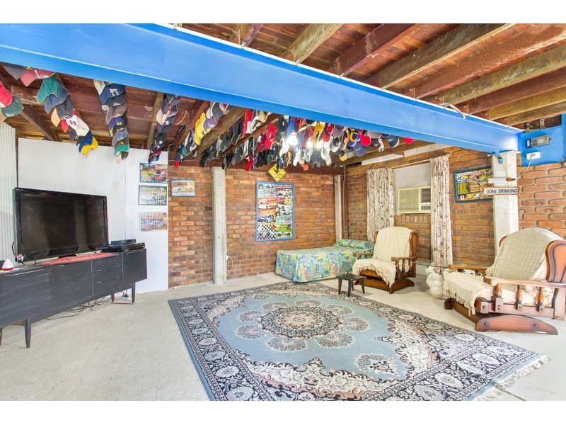 293 Blanchfield Street, Koongal QLD 4701