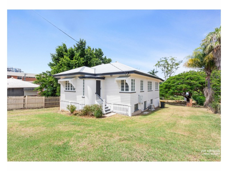 1 Craigilee Street, The Range QLD 4700