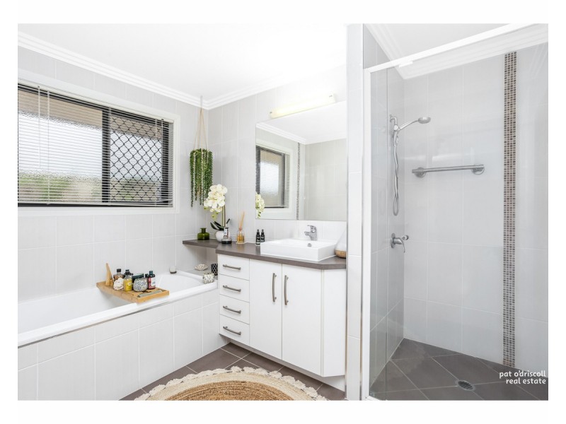 15 Violet Drive, Gracemere QLD 4702