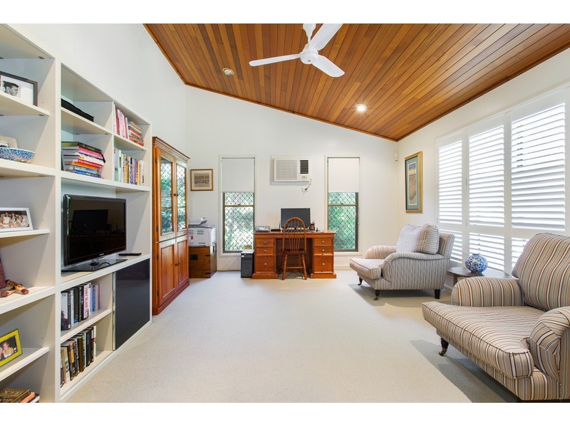 7 Burns Street, Frenchville QLD 4701