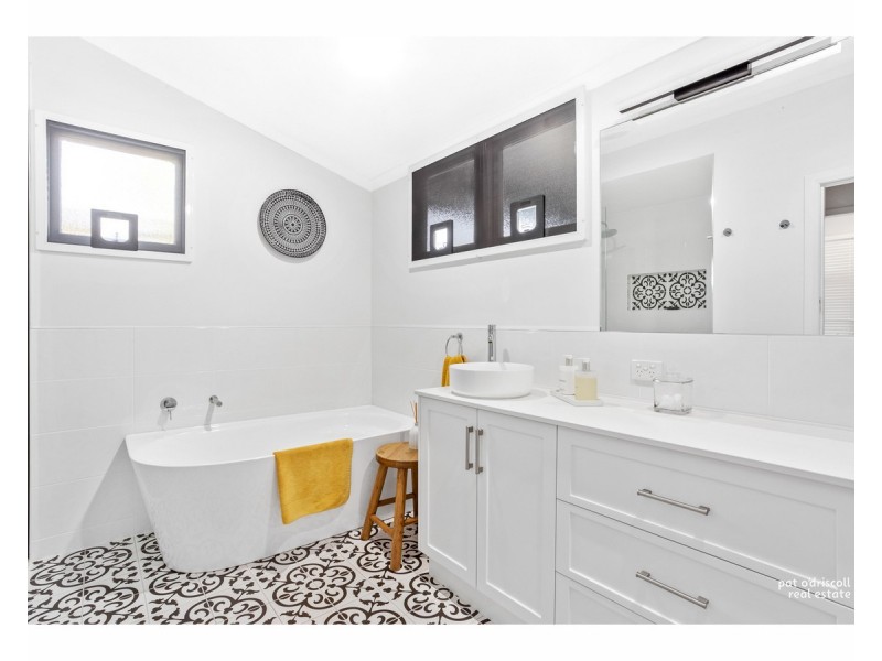 26 Jessie Street, The Range QLD 4700