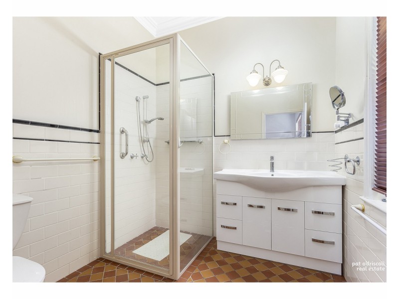 30 James Street, The Range QLD 4700