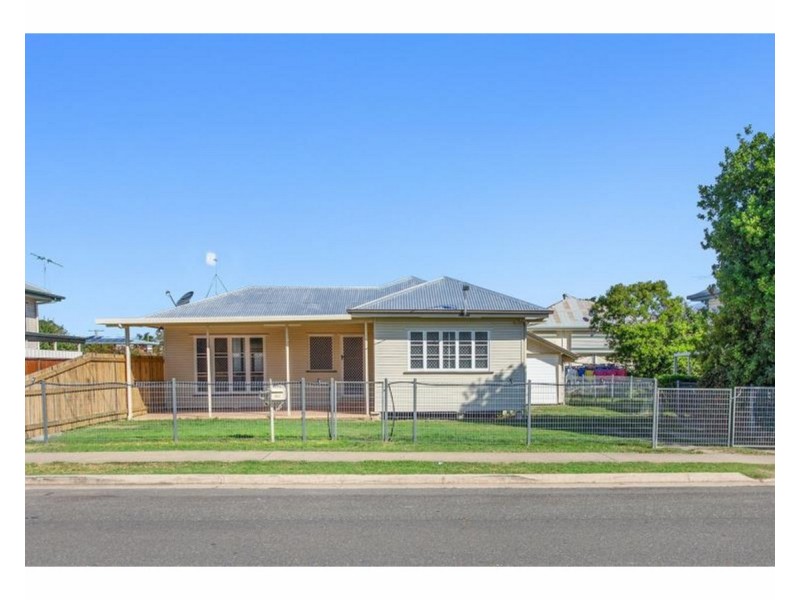 125 Main Street, Park Avenue QLD 4701
