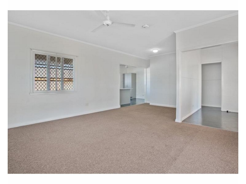 125 Main Street, Park Avenue QLD 4701