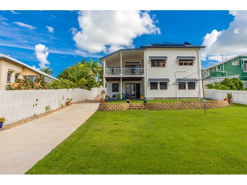 25 Lennox Street, The Range QLD 4700