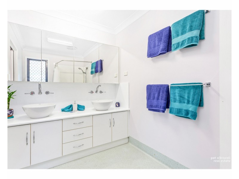 10-12 Goldfinch Drive, Parkhurst QLD 4702