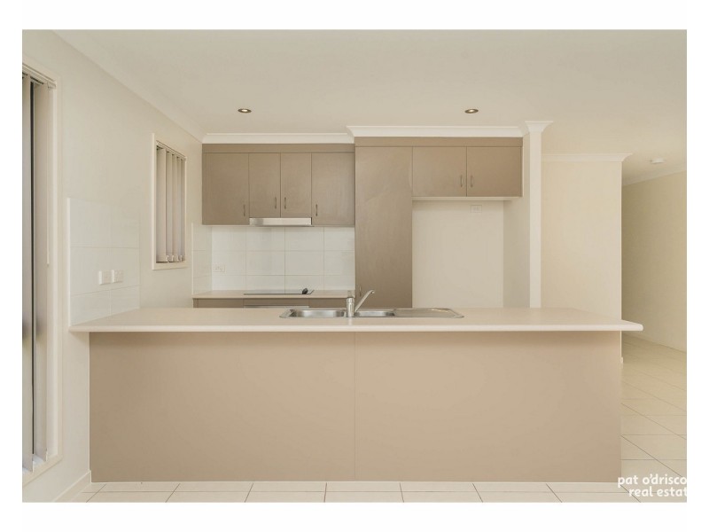 27 Florida Crescent, Parkhurst QLD 4702