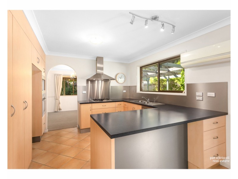 5 Lawrence Crescent, Gracemere QLD 4702