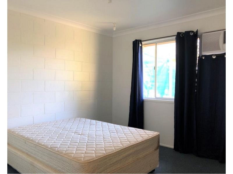 2/94 Stenlake Avenue, Kawana QLD 4701