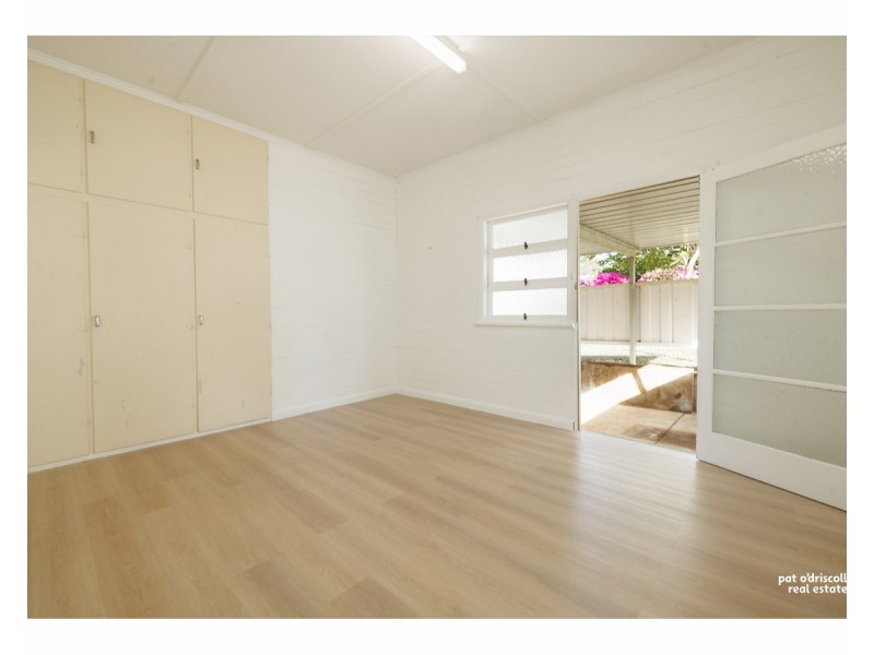 2/12 James Street, The Range QLD 4700