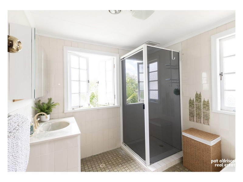 1 Lennox Street, The Range QLD 4700