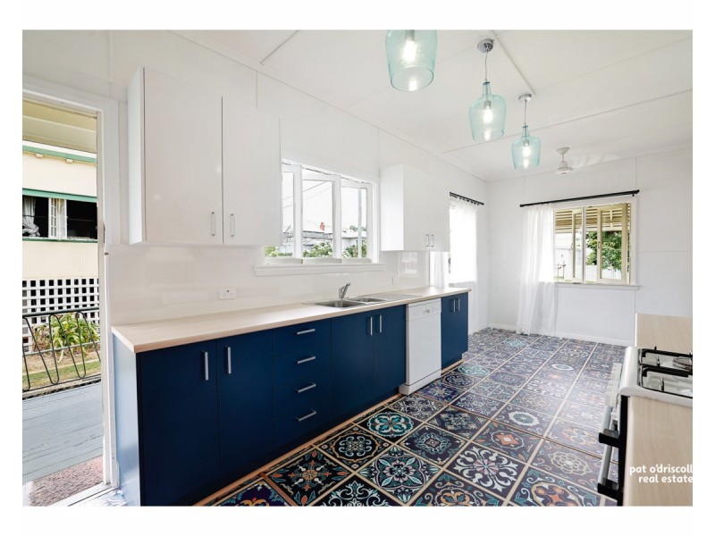 27 Dagmar Street, The Range QLD 4700