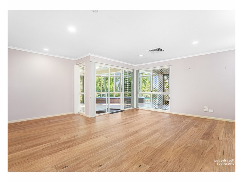 4 Herley Street, The Range QLD 4700