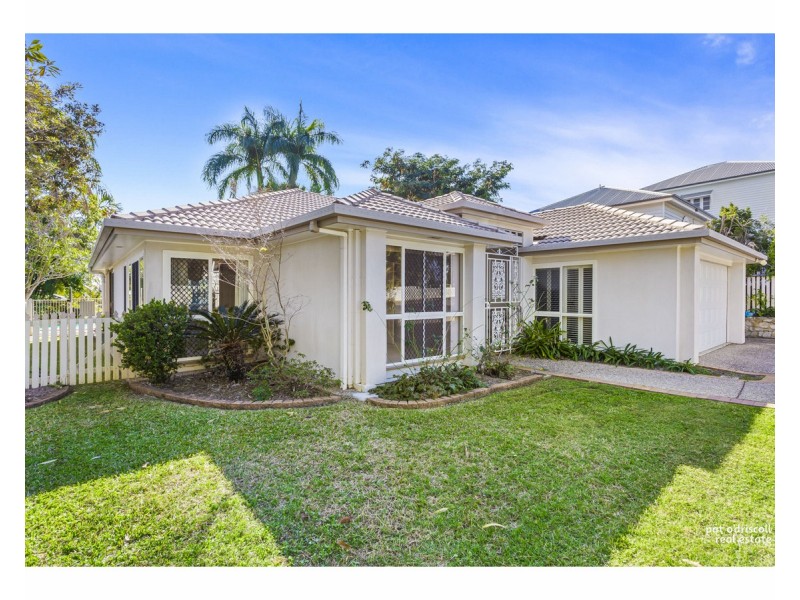 4 Herley Street, The Range QLD 4700