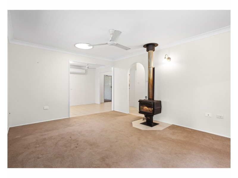 73 Medcraf Street, Park Avenue QLD 4701