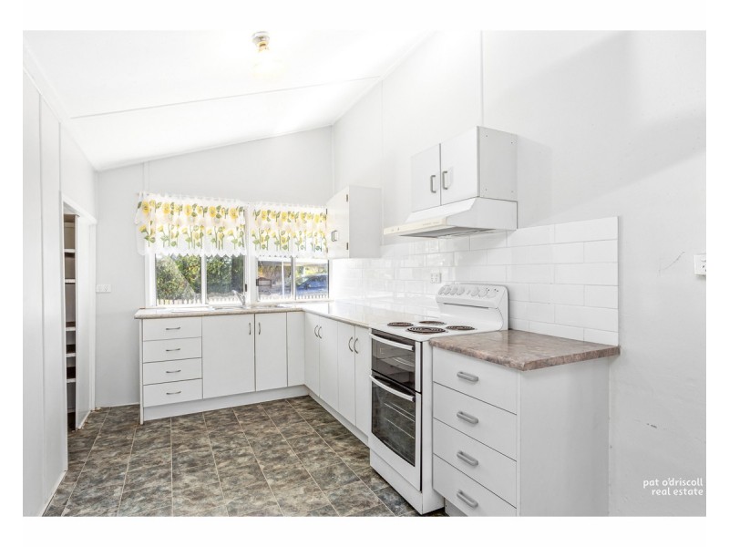 11 Underwood Street, Park Avenue QLD 4701