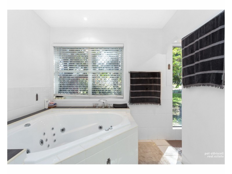 121 Emmerson Drive, Glenlee QLD 4711