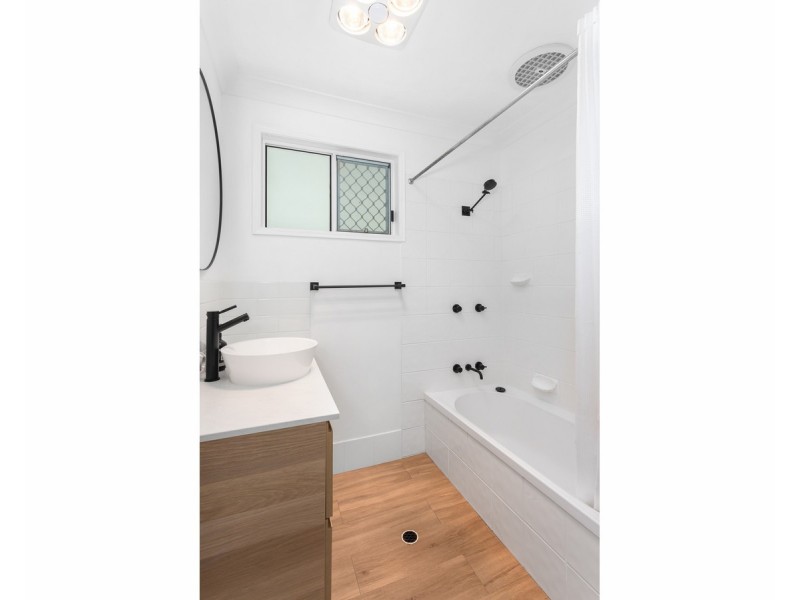 121 Emmerson Drive, Glenlee QLD 4711