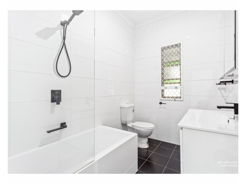 105 Main Street, Park Avenue QLD 4701