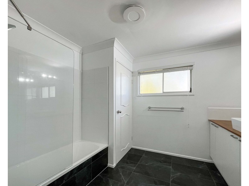 340 Lawrence Avenue, Frenchville QLD 4701