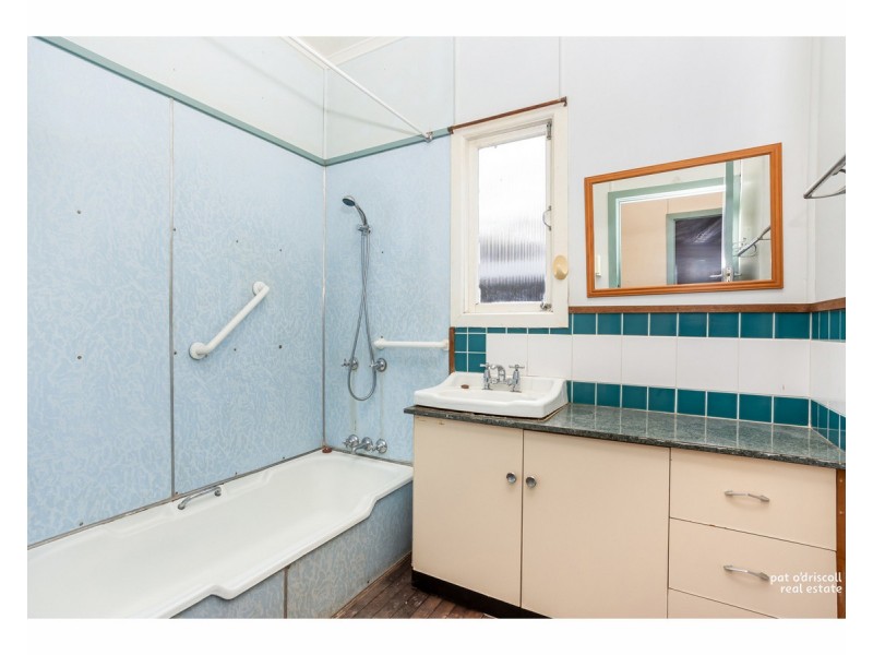 298 Diplock Street, Berserker QLD 4701