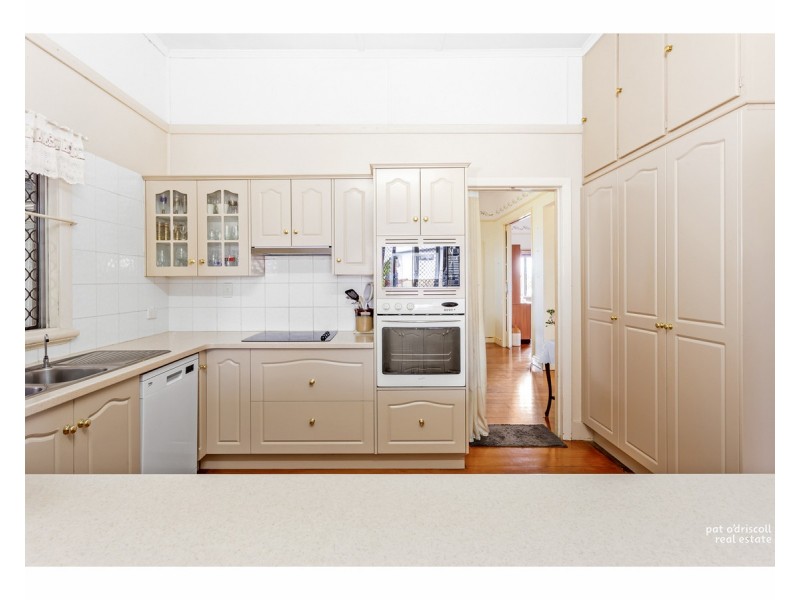 9 Lamington Street, The Range QLD 4700