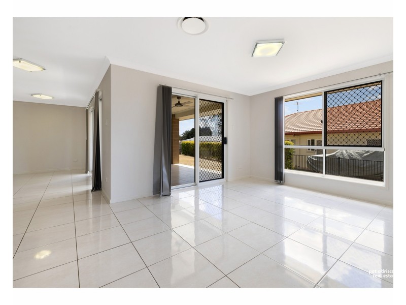 34 Jamie Crescent, Gracemere QLD 4702