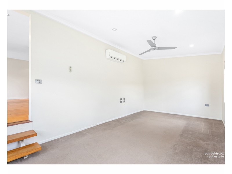 16 Thompson Street, Park Avenue QLD 4701