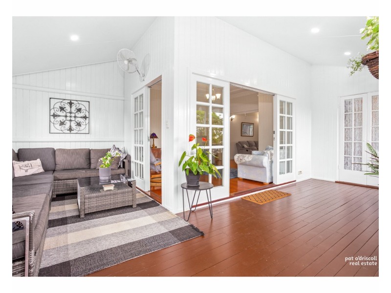 32 Henry Street, The Range QLD 4700