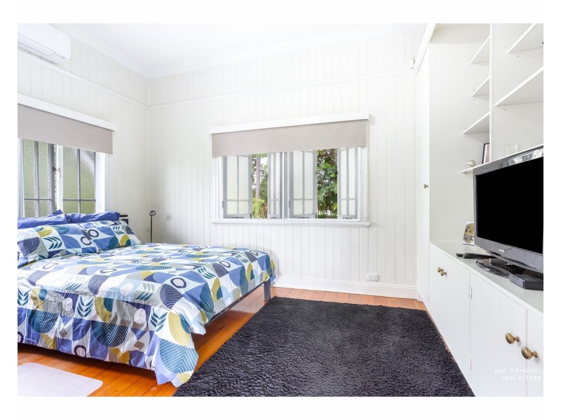 32 Henry Street, The Range QLD 4700